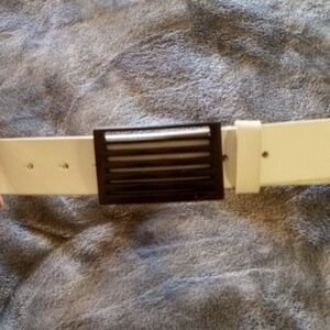 NIKE GOLF WHITE MENS BELT LIKE NEW